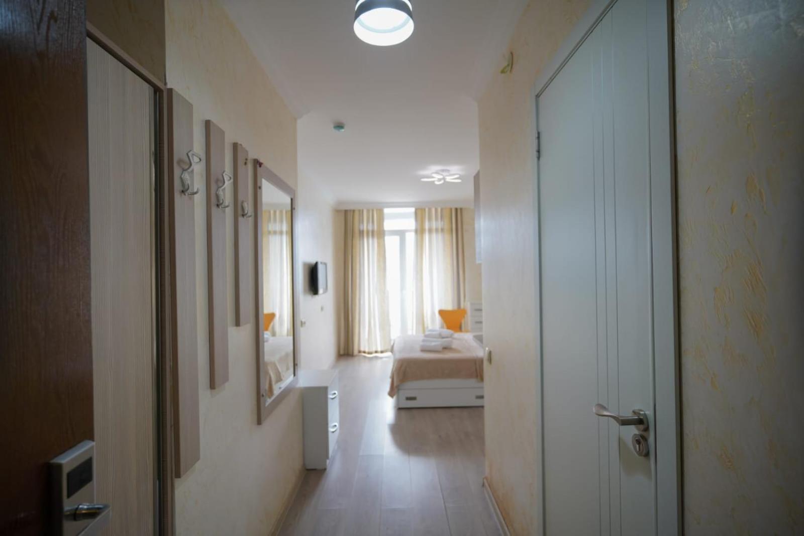 Apartment Orbi Dado Батуми Екстериор снимка