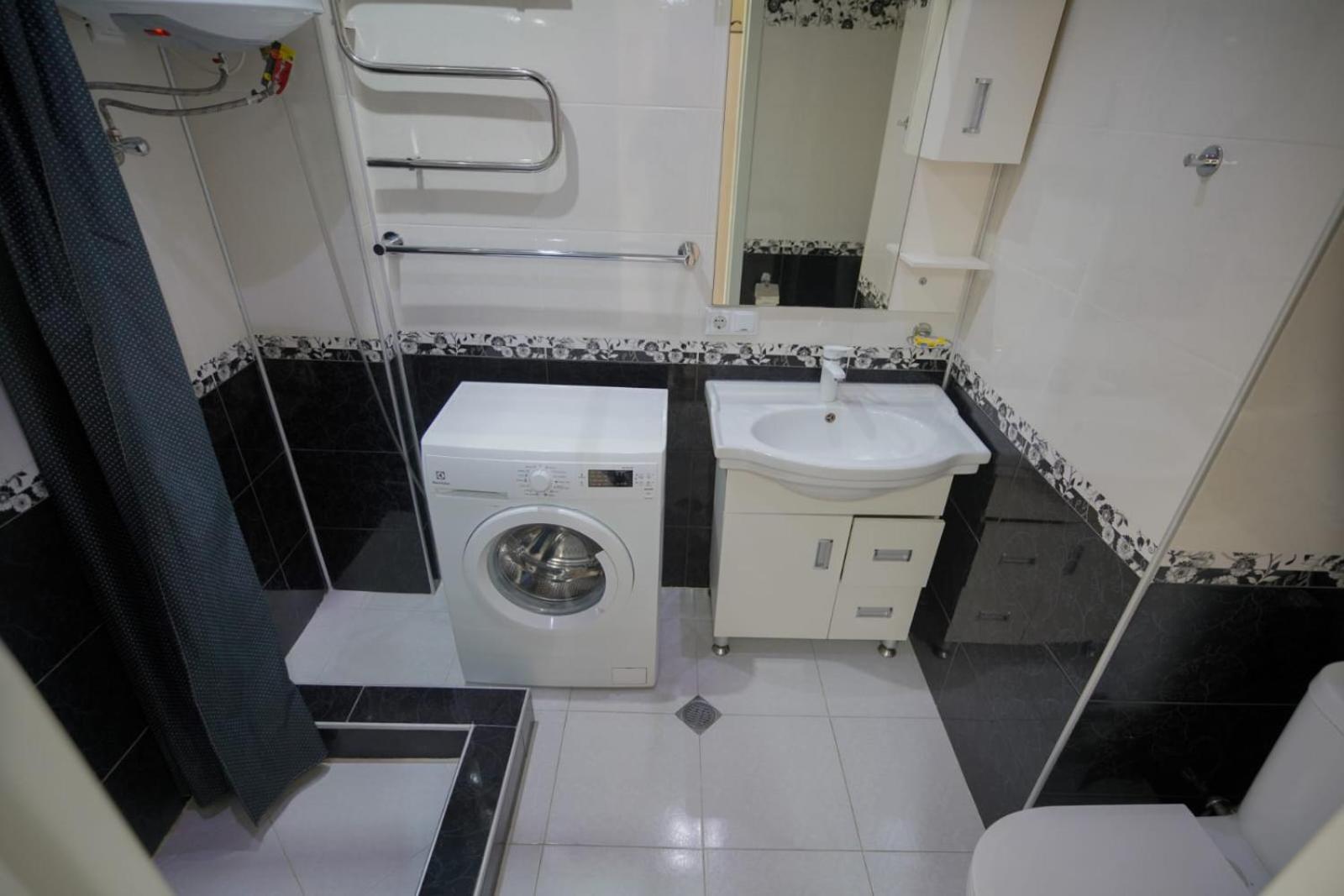 Apartment Orbi Dado Батуми Екстериор снимка