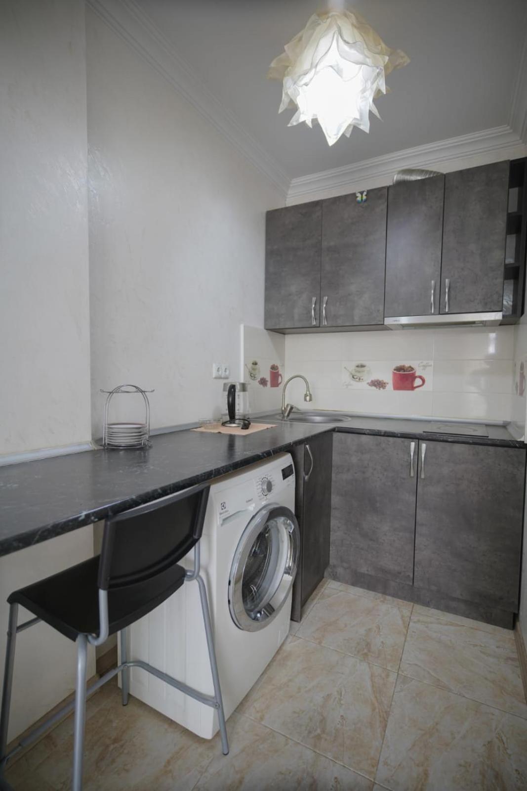 Apartment Orbi Dado Батуми Екстериор снимка