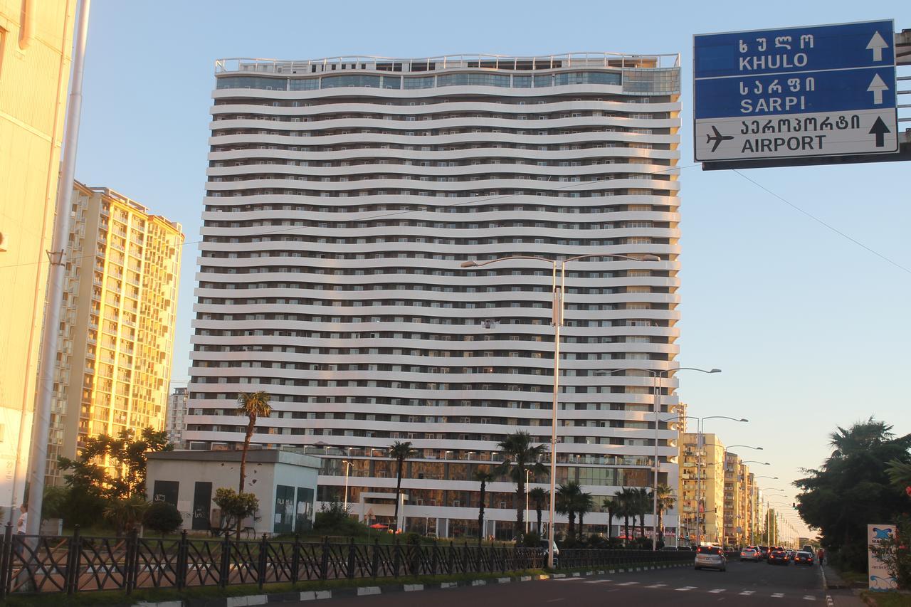 Apartment Orbi Dado Батуми Екстериор снимка