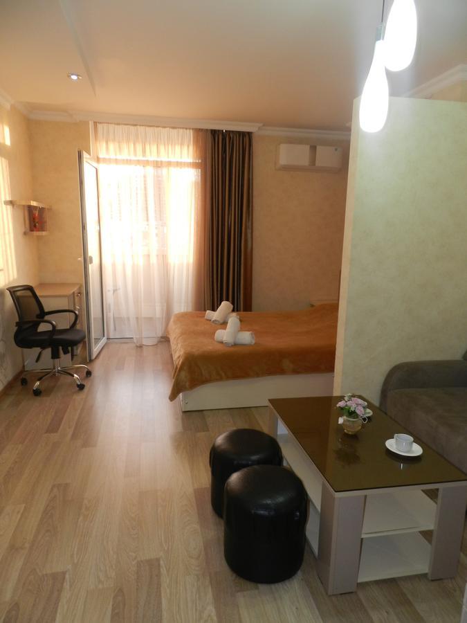 Apartment Orbi Dado Батуми Екстериор снимка