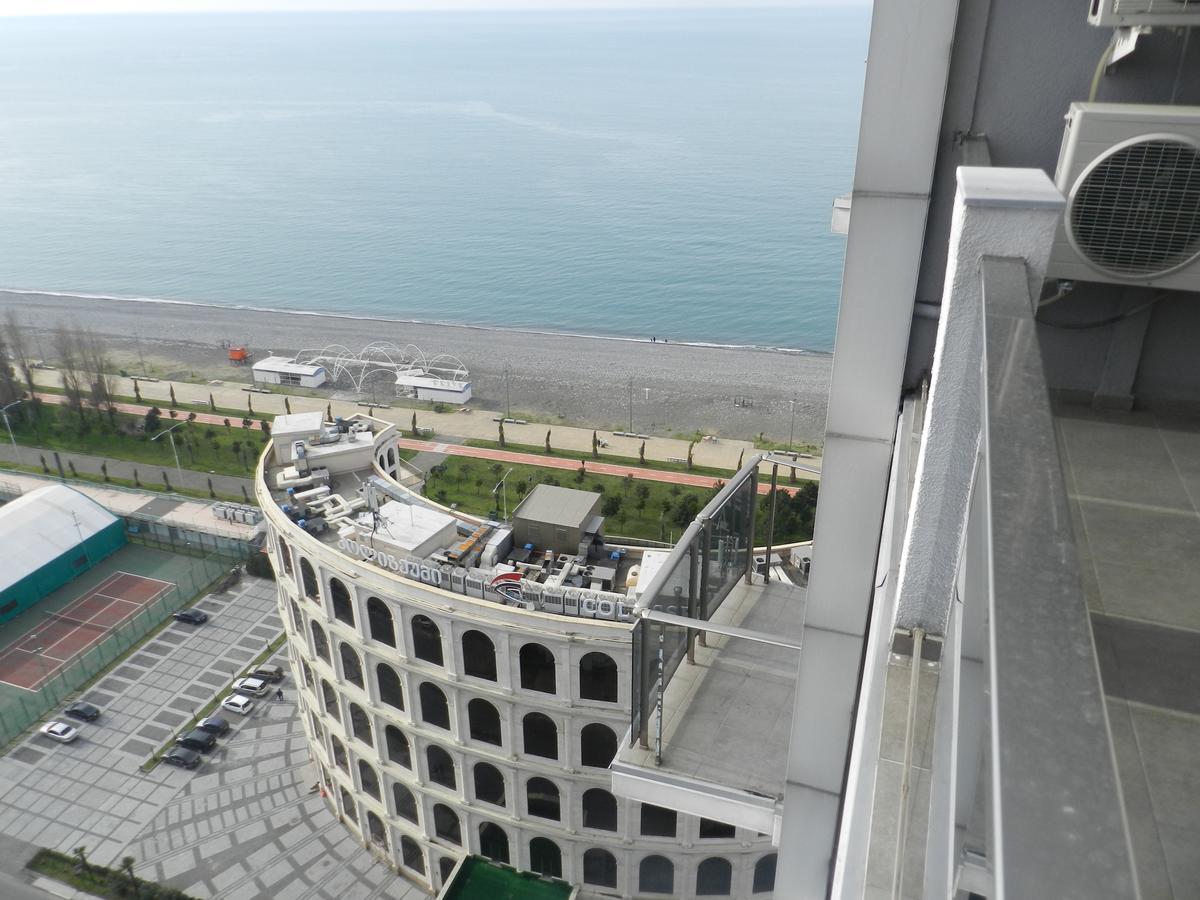 Apartment Orbi Dado Батуми Екстериор снимка