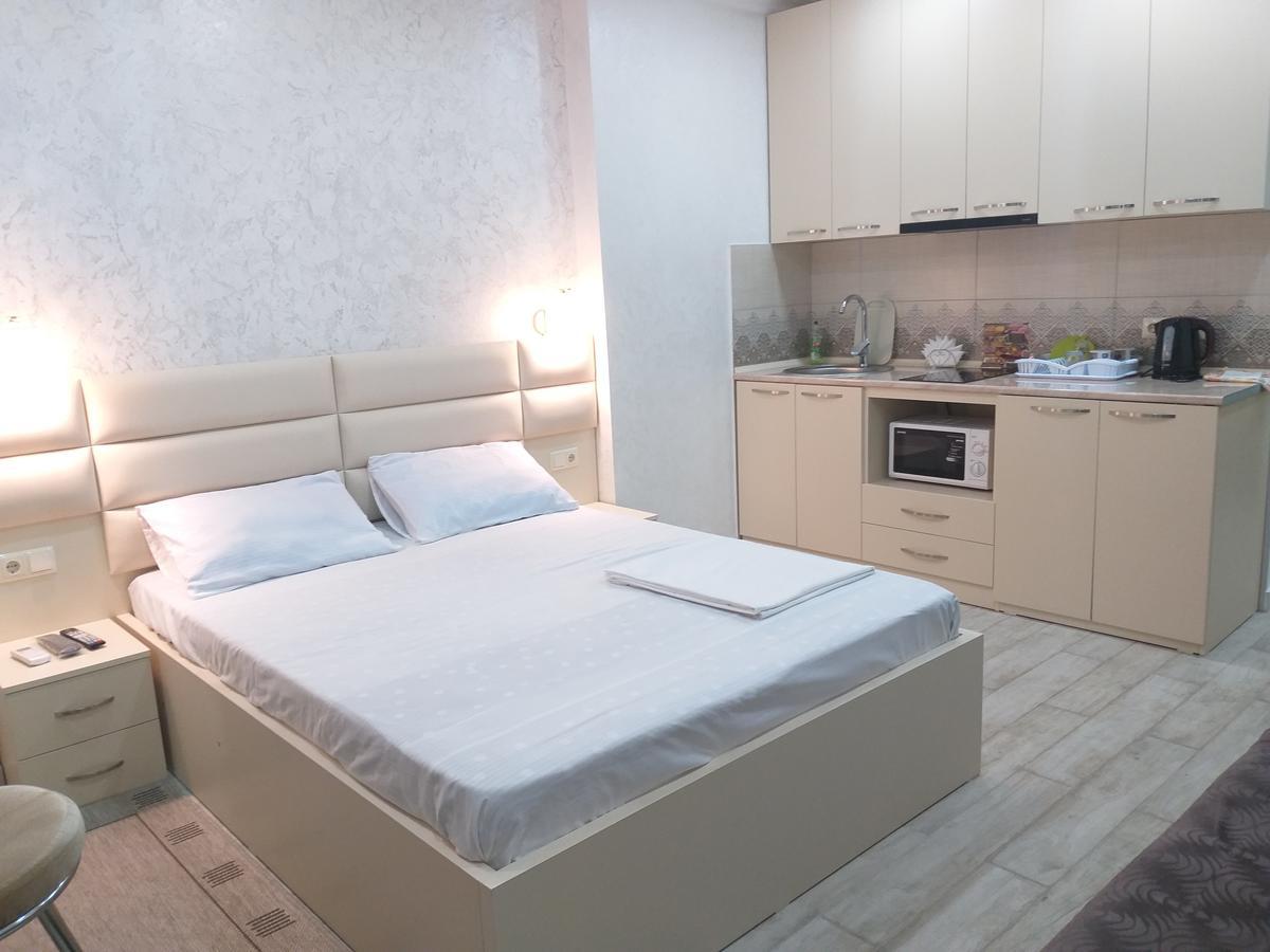Apartment Orbi Dado Батуми Екстериор снимка