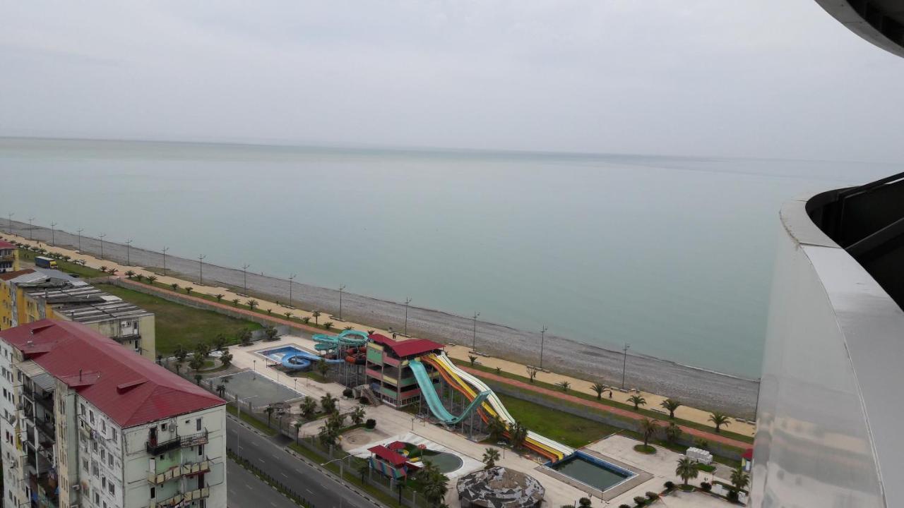 Apartment Orbi Dado Батуми Екстериор снимка