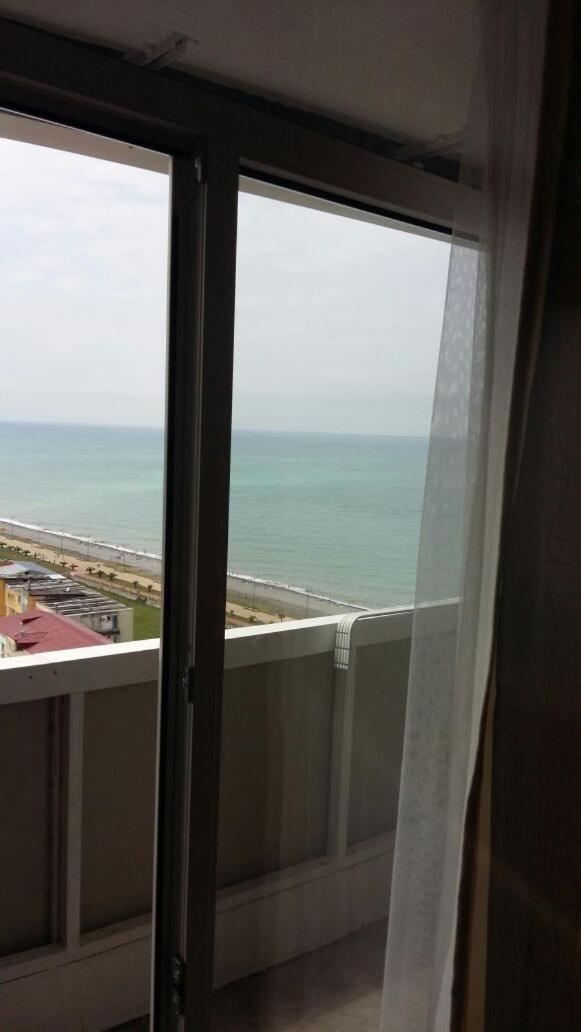 Apartment Orbi Dado Батуми Екстериор снимка