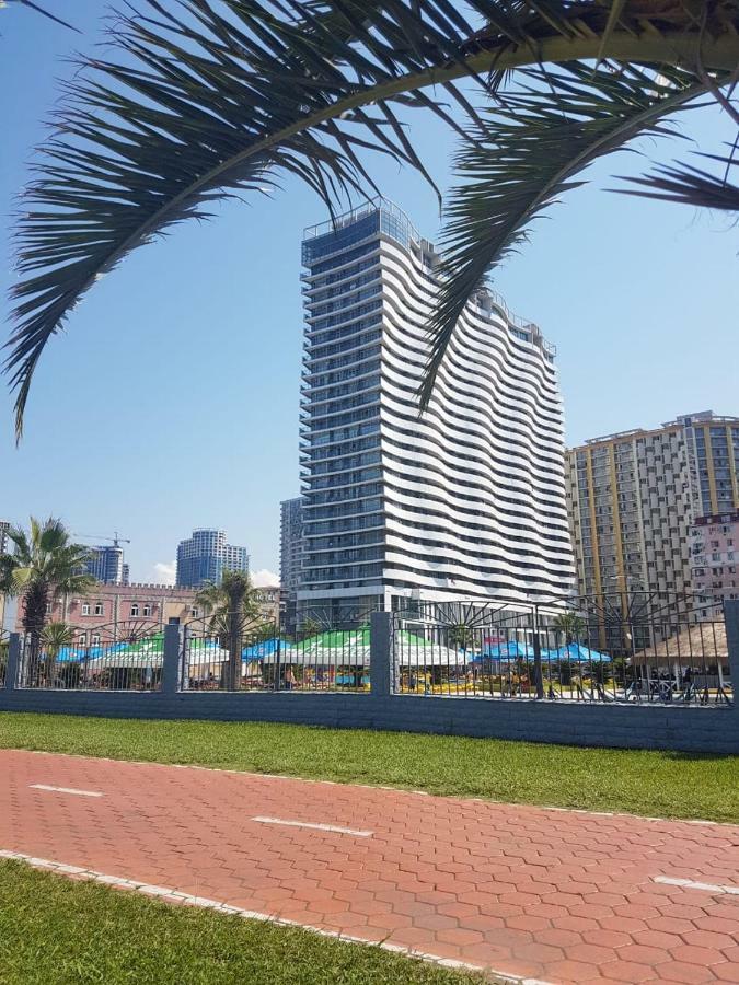 Apartment Orbi Dado Батуми Екстериор снимка